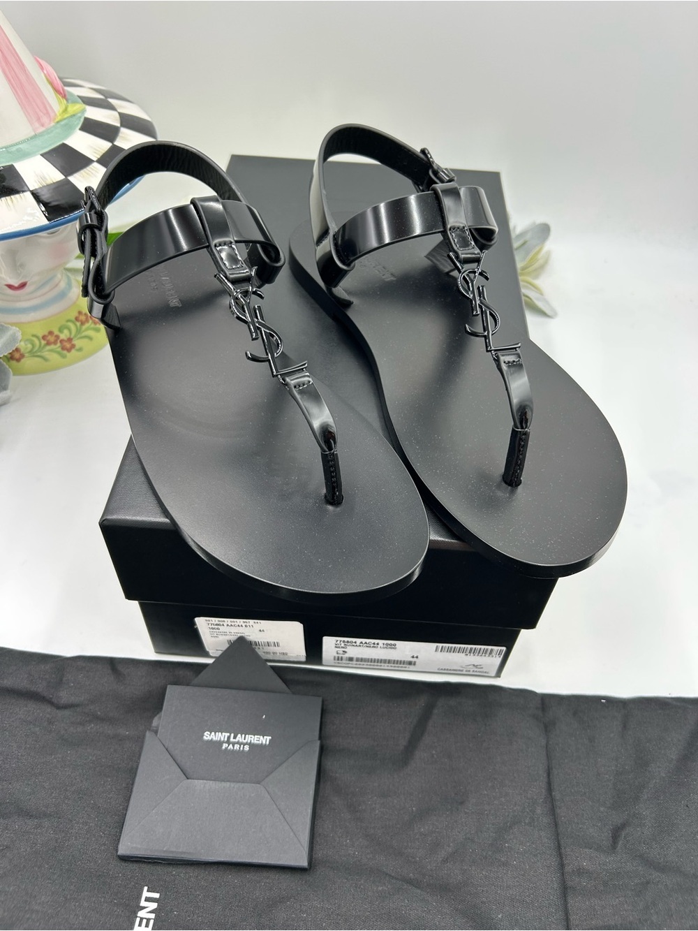 Men's Saint Laurent Ysl CASSANDRE thong sandals size 44 made in Italy